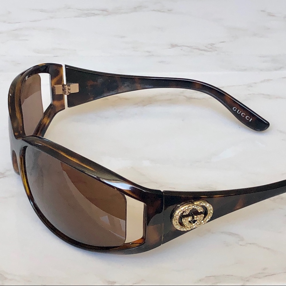 Never worn Gucci Sunglasses (Authentic) - Picture 5 of 8
